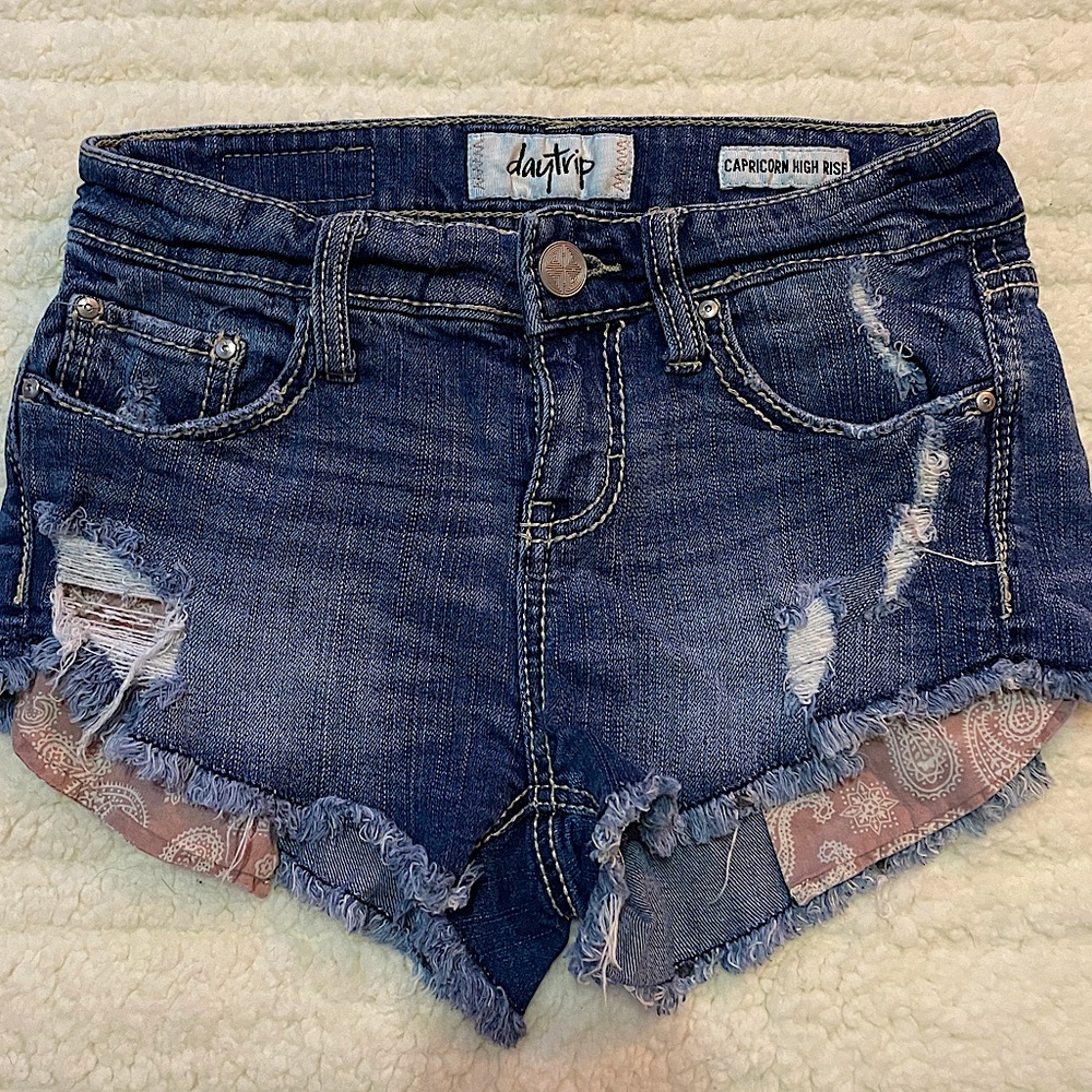 Daytrip Jean Shorts
